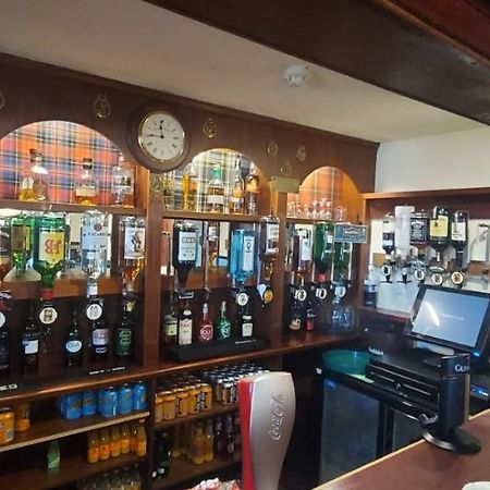 Gordon Arms Hotel Fochabers Exteriör bild